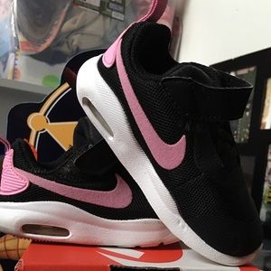 Toddler girl Nike (sold on fb)